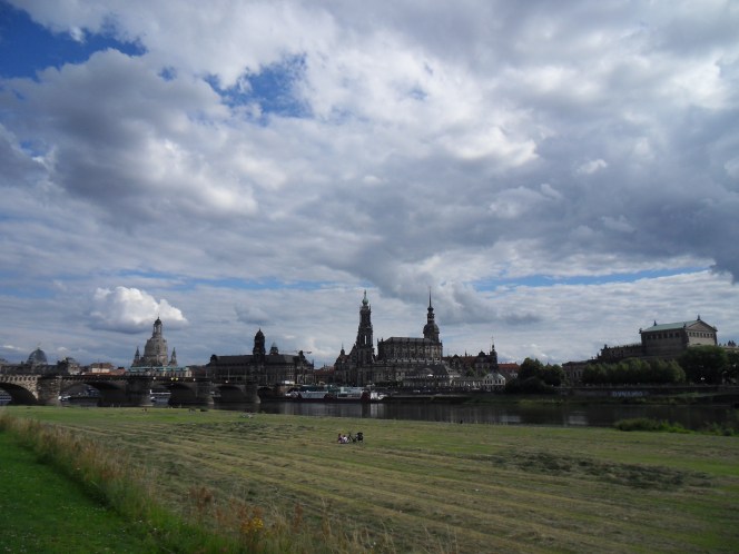 SAMSUNG DIGITAL CAMERA